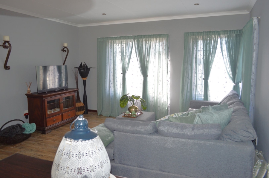 3 Bedroom Property for Sale in Wilkoppies North West